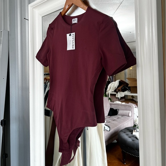 PRIV short sleeve body suit - Picture 1 of 3